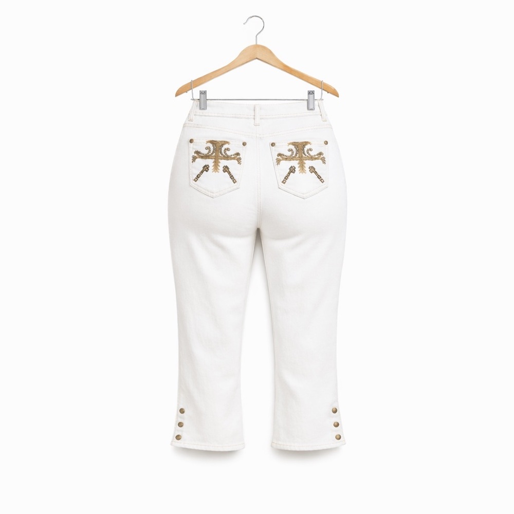 Apollo Jeans Missy White Jeans w/ Embellished Pockets — Size 9